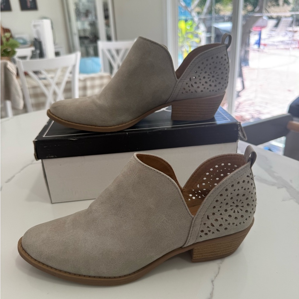 Qupid Light Gray Perforated Suede Ankle Booties - Picture 2 of 8